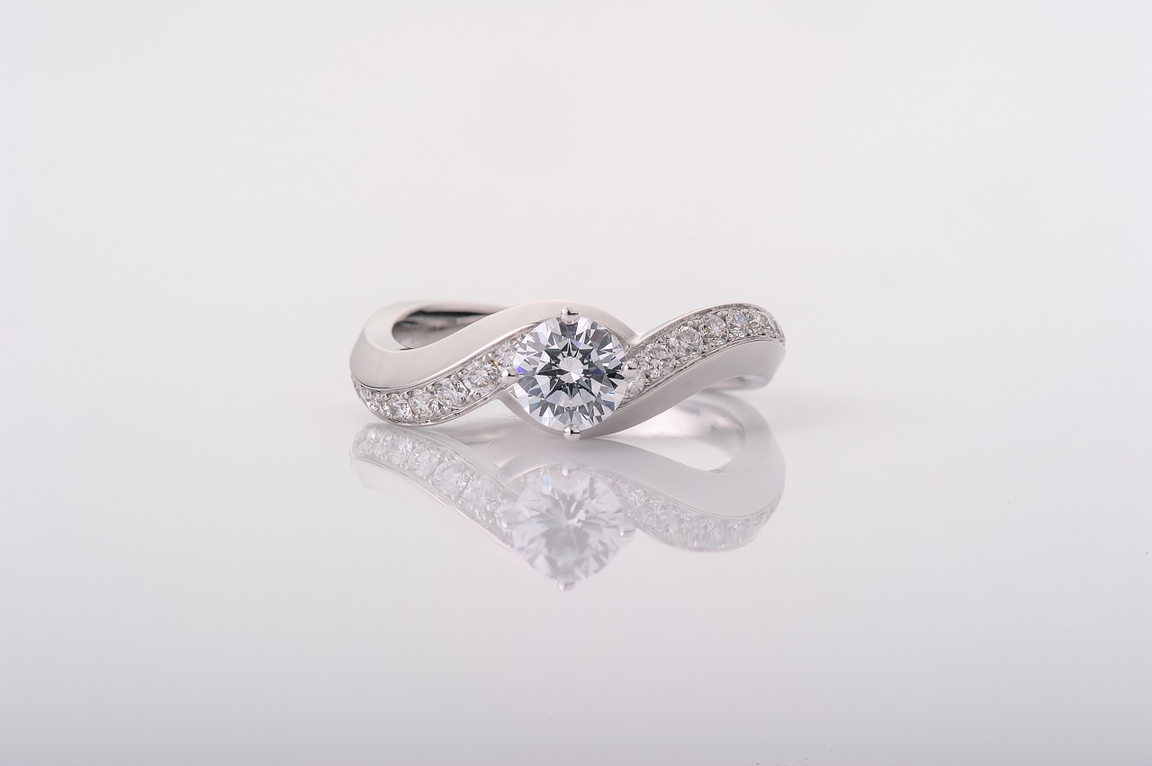 Radiant Cut Diamond Rings