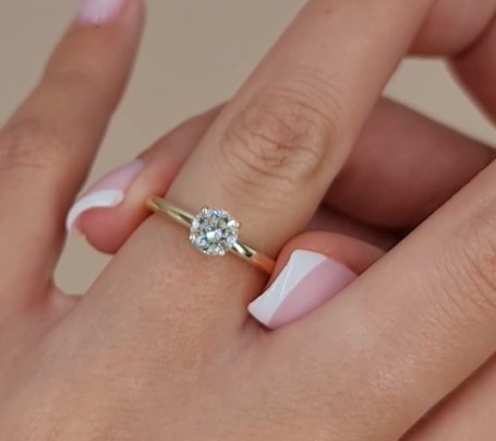 J-Soli-Ring-Rb-לבן