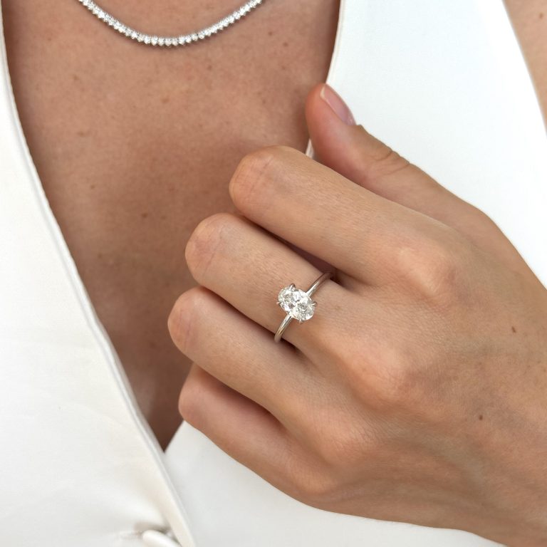 J-Soli-Ring-Ov-לבן