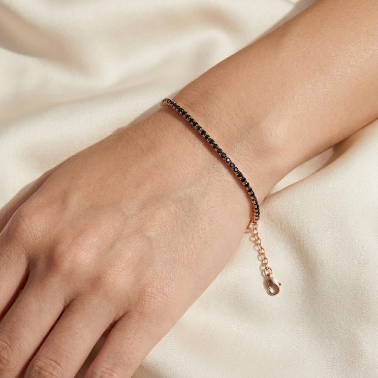 WhatsApp Image 2025-12-16 at 23.52